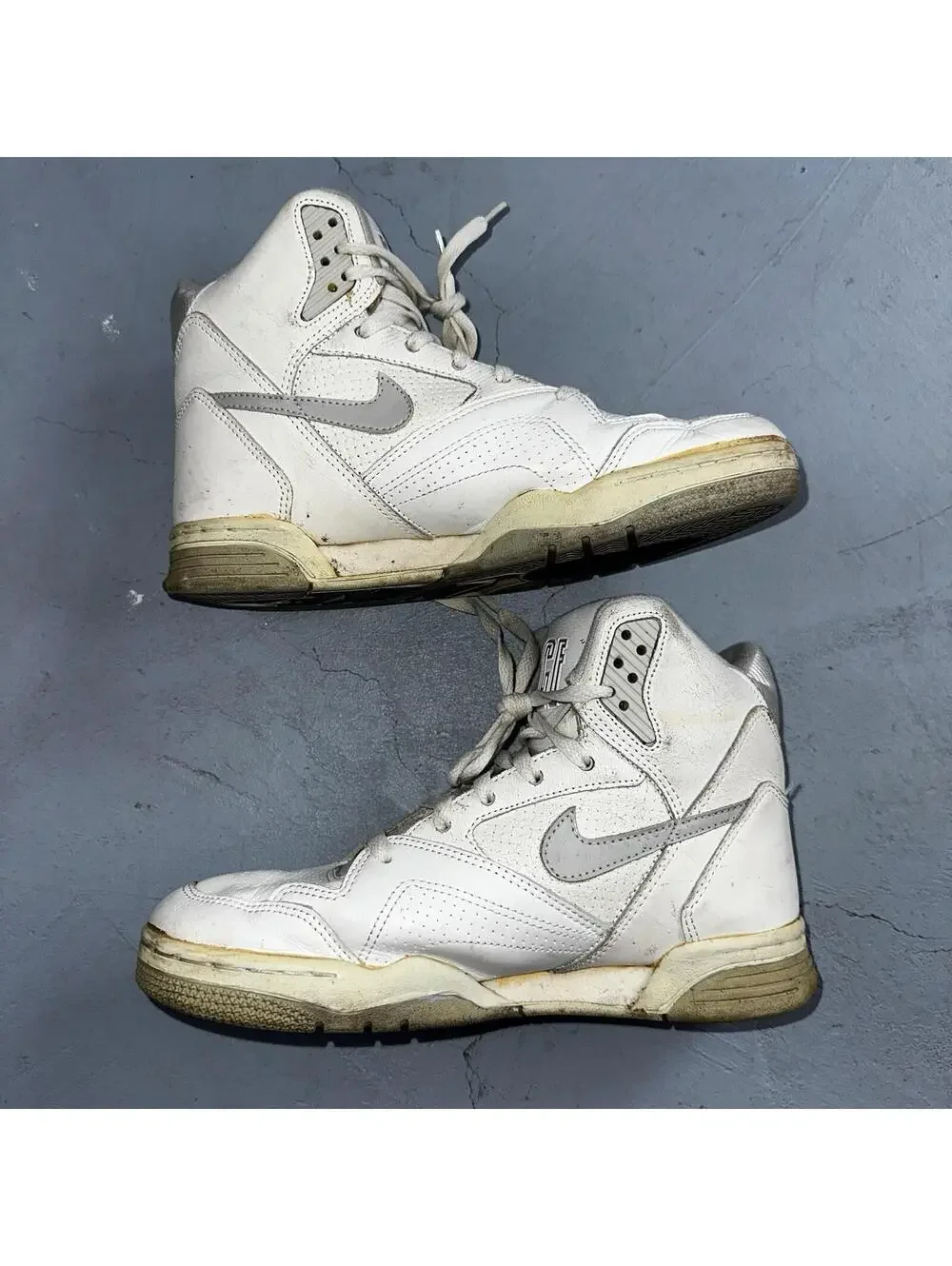 Nike Vintage 1990 Air Delta Force High Great Condition Men’s 8.5 Rare 90s White